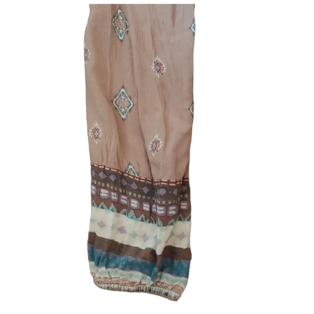 Mudd Long Sleeve Aztec Light weight Blouse. Small - Picture 9 of 10